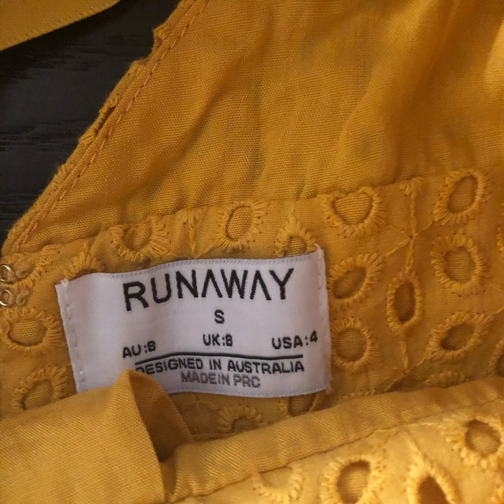 Yellow Eyelet Ruffle Romper - Picture 4 of 6